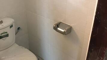 House, 2 Bedrooms, Smoking | Bathroom