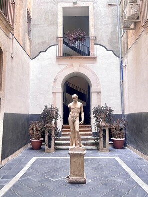 Front of property - Flame B&B - Elegant Rooms (Catania)