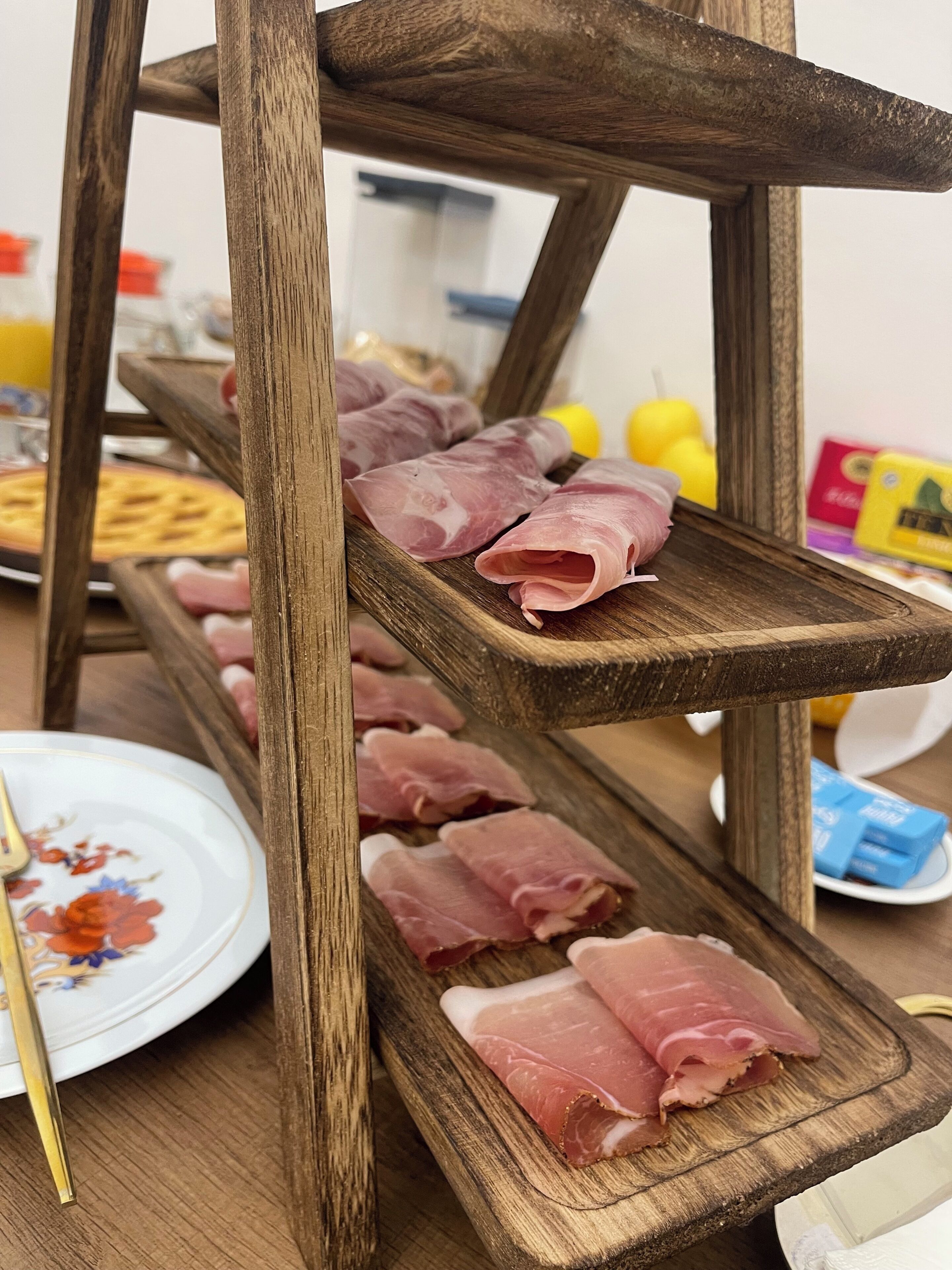 Café da manhã com buffet grátis todos os dias