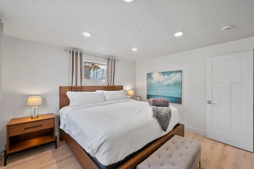 Downtown Provo Mid-Century Modern Hideaway