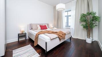 Iron/ironing board, WiFi, bed sheets