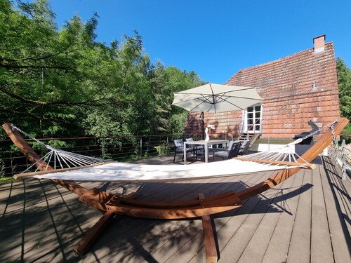 5 Stars awesome lovely 5Bedroom villa with AC in Braunfels, directly by forest