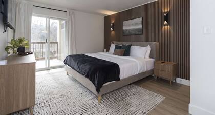 Roark Creek Retreat | Luxury 2BR Condo • Pools • Walk to Branson Landing