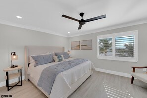 Iron/ironing board, Internet, bed sheets - Beachfront 2B/2B Sandarac Vacation Condo 506B. Direct gulf view! (Fort Myers Beach)