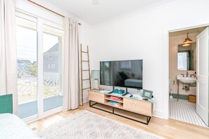 5 makuuhuonetta, ilmainen Wi-Fi, vuodevaatteet