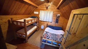 Standard Cabin, Courtyard View | Desk, laptop workspace, free WiFi