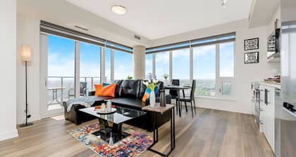 Newly Built Modern Condo With Stunning City Views