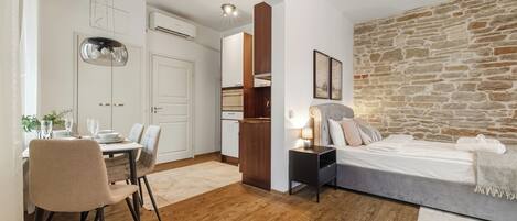 1 chambre, fer et planche Ă repasser, Wi-Fi, draps fournis