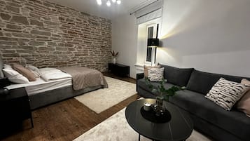 1 camera, ferro/asse da stiro, Wi-Fi, lenzuola