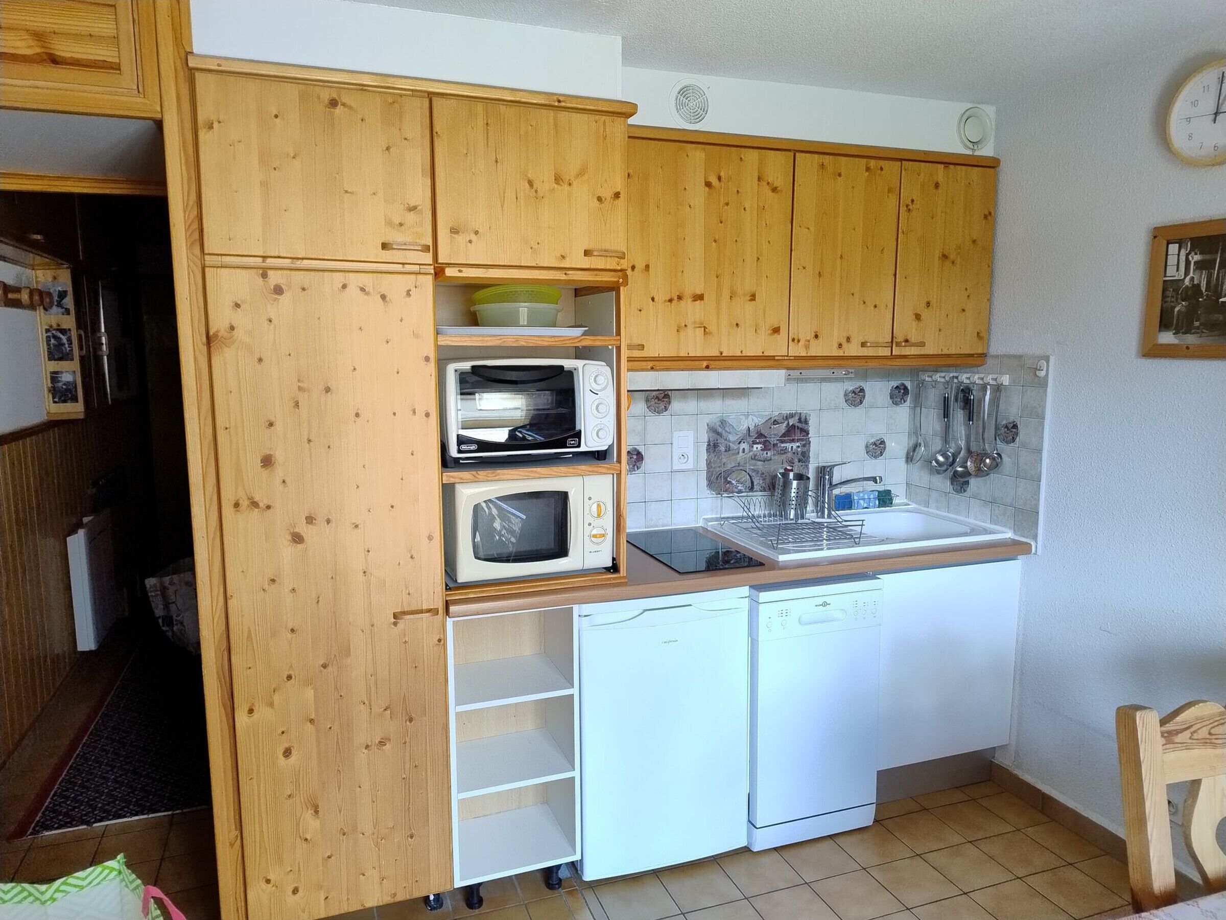 Fridge, microwave, dishwasher