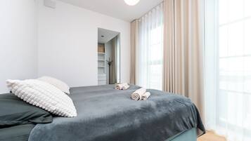 Fer et planche Ă repasser, Wi-Fi, draps fournis