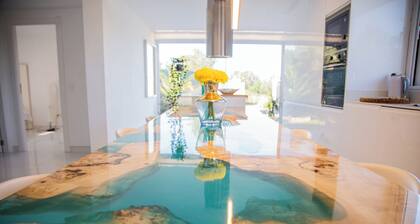 Luxury Villa in Valencia, exclusive style, relax and enjoy