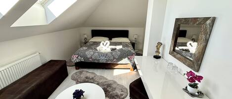 Deluxe Double Room | Free WiFi