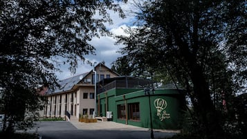 Overnatningsstedets facade