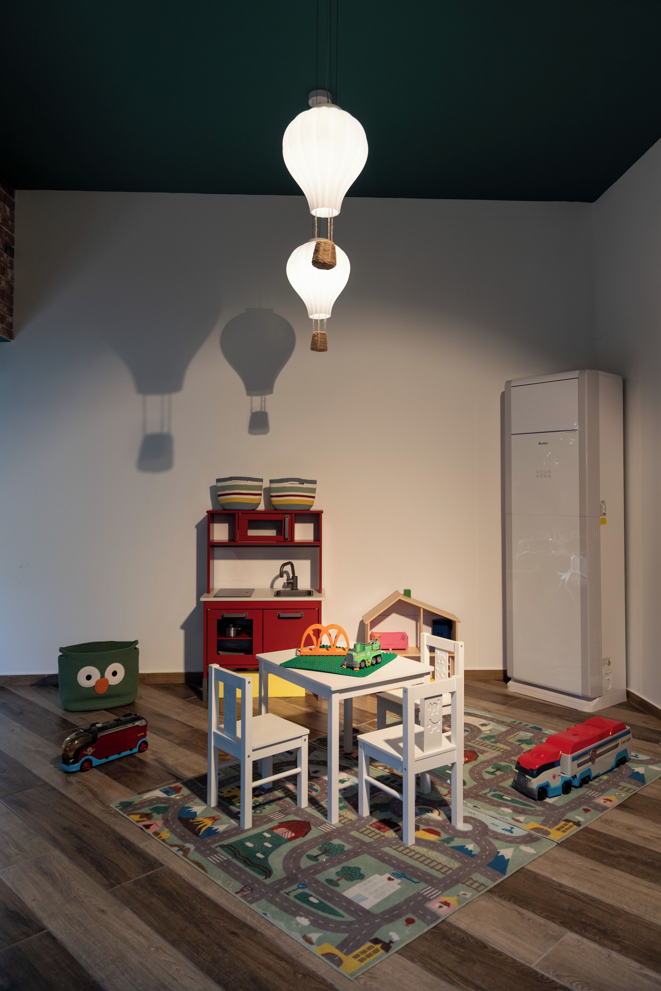 Children’s play area – indoor