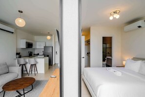 House | 1 bedroom, Internet - w Engaging 1BR w Balcony in San Francisco (Panama City)