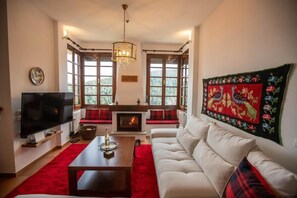 Room - Alonia Forest House - Limni Plastira Getaway (Lake Plastiras)