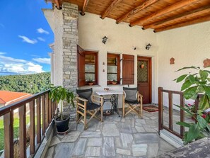 3 bedrooms, Internet - Alonia Forest House - Limni Plastira Getaway (Lake Plastiras)