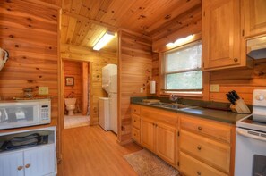 Fridge, microwave, oven, stovetop - Private - Fire Pit Area - Outdoor Charm (Robbinsville)