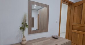 Interior - Charming 3-bedroom house with garage and terrace in Ħ'Attard (Ħ'Attard)