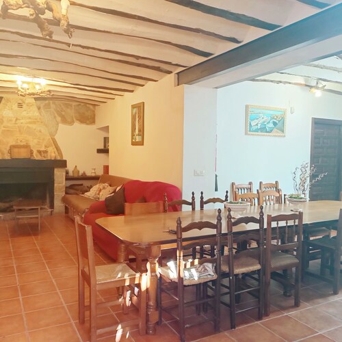 Country cottage, isolated next to the famous Petrola Lagoons.