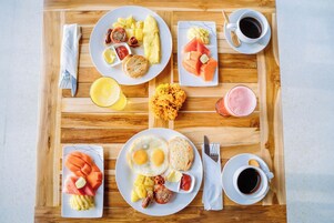 Free daily continental breakfast