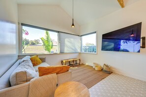 Casa (2 Bedrooms) | Interior