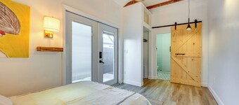 Vintage Home w/ Easy Downtown Tampa Access