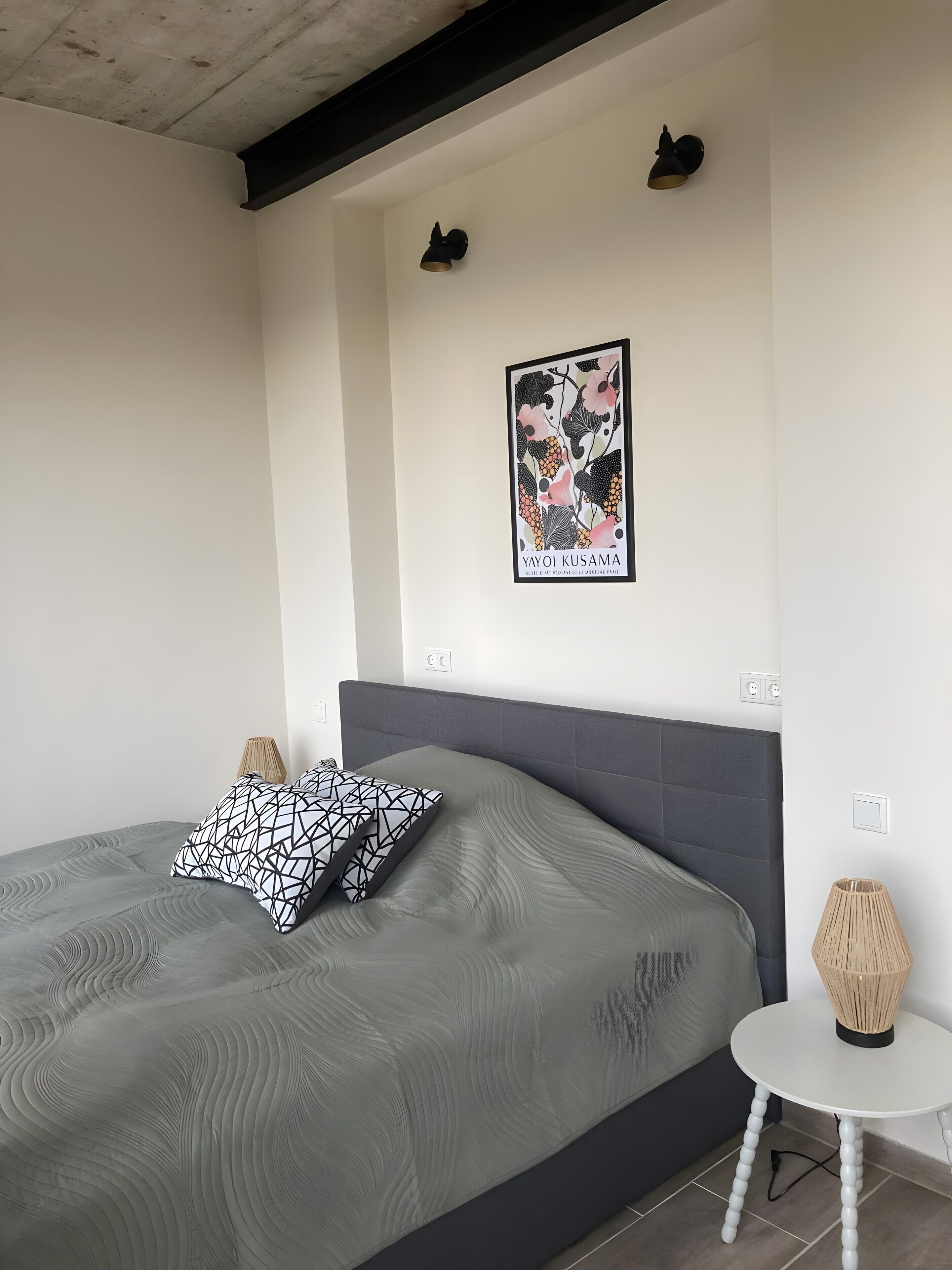 3 habitaciones, escritorio, tabla de planchar con plancha y wifi 