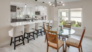 Interior - Fishing Dock & Pool: Waterfront Cape Coral Retreat (Cape Coral)
