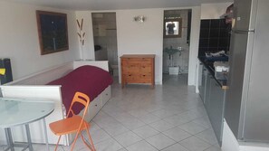 Ferros/tábuas de passar roupa, Wi-Fi, roupa de cama