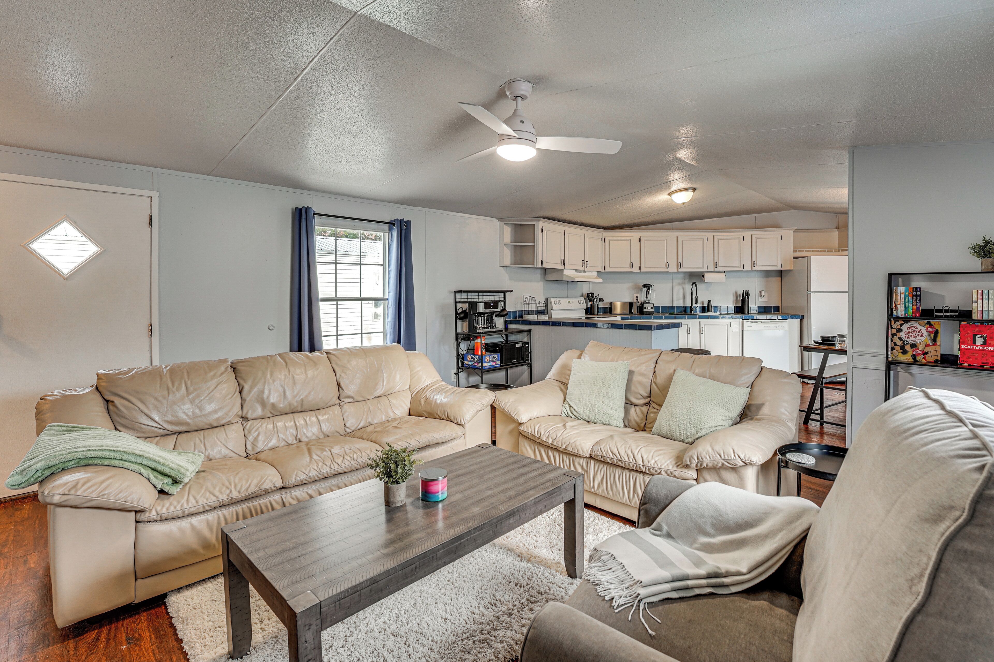 House (3 Bedrooms) | Front of property