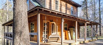 Newly Refreshed! Suches Cabin w/ Deck, Fire Pit
