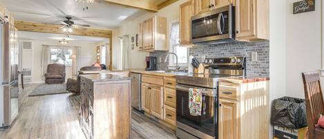 House (3 Bedrooms) | Interior