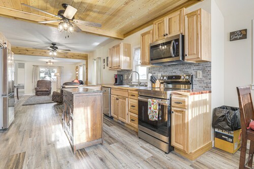 2 Mi to Main Street & Mint Bar: Sheridan Retreat