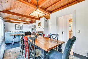 Interior - Lake Escape in South Carolina: Dock & Patio! (Landrum)