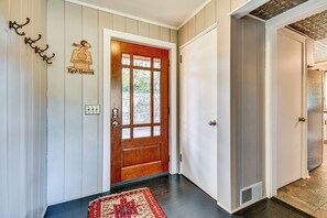 House (5 Bedrooms) | Interior - Group Getaway! Lake House w/ Private Dock & Patio (Landrum)