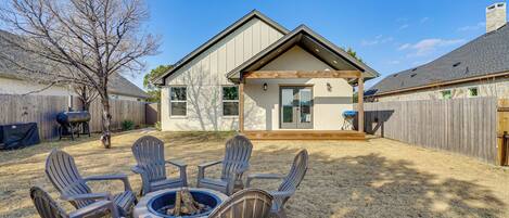 House (3 Bedrooms) | Front of property