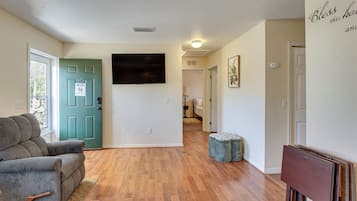 Casa (2 Bedrooms) | Interior