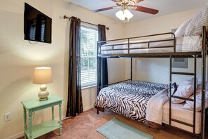 Casa (2 Bedrooms) | Interior