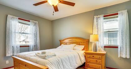 12 Mi to St Paul: Pet-friendly Home w/ Backyard