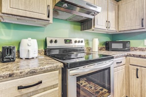 House (4 Bedrooms) | Interior - Lebanon Fishing Retreat w/ Fire Pit: Pets Welcome! (Lebanon)