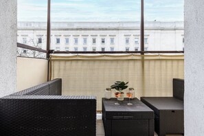 Comfort appartement, balkon, uitzicht op de binnenplaats | Balkon
