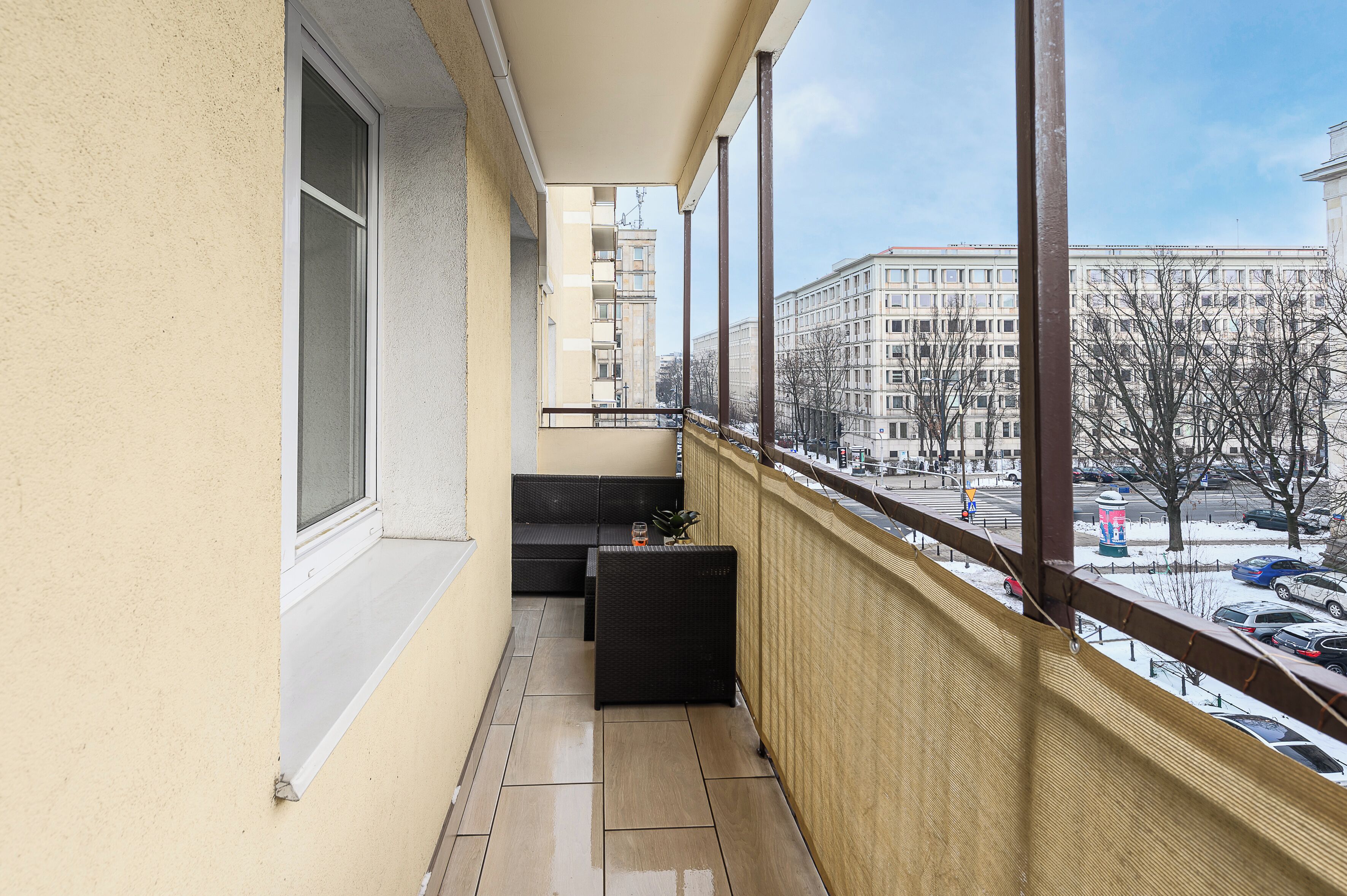 Apartamento conforto, sacada, vista para o pátio | Sacada