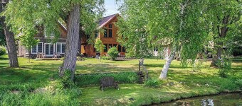 NEW! Leelanau Resort Therapy-Lakefront/Kayak/Sauna