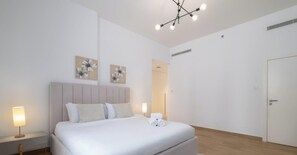 Bügeleisen/Bügelbrett, WLAN, Bettwäsche