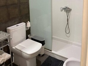 Hair dryer, towels - Aldaba - apartamento coqueto perfecto para parejas (Los Llanos)