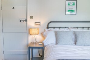 2 dormitorios, tabla de planchar con plancha, wifi y ropa de cama