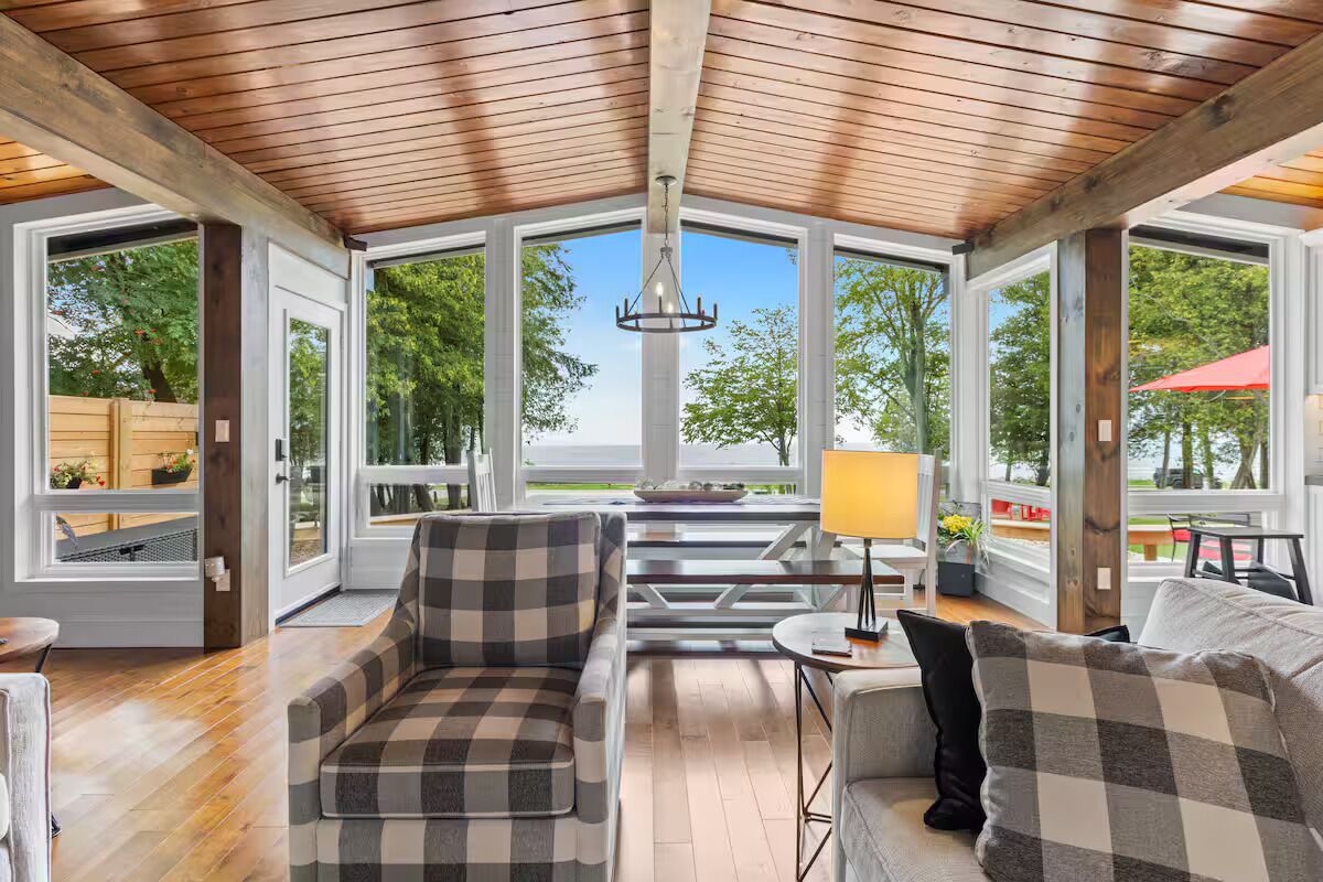 Smart TV, fireplace, stereo, printers