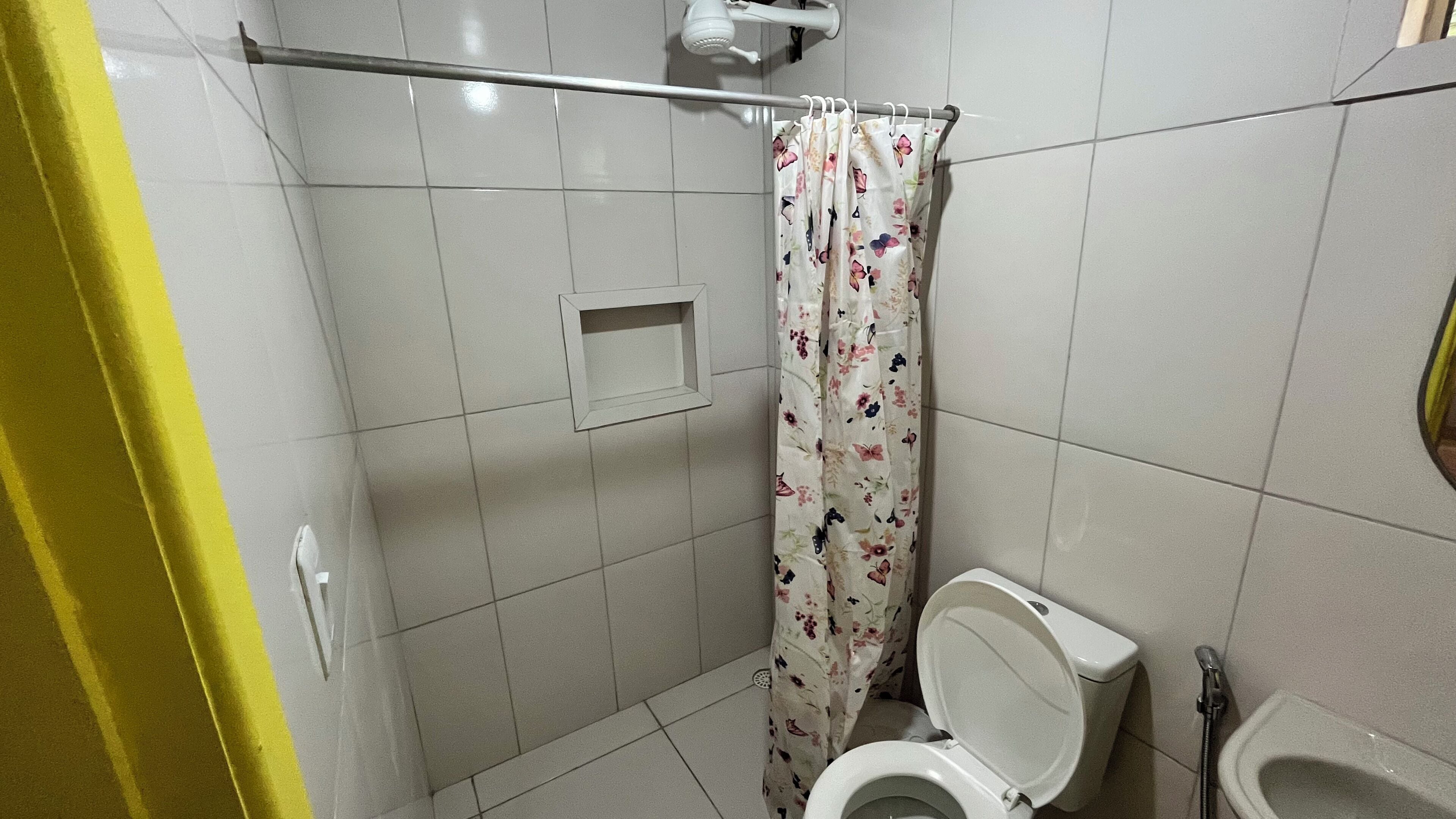Standard Suite, Private Bathroom, Ground Floor | Bathroom
